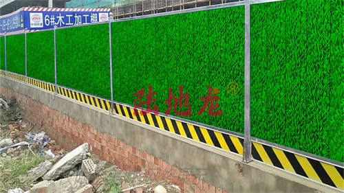 成都围挡现货供应情况说明：陆地龙护栏围板厂家直供常见规格参考